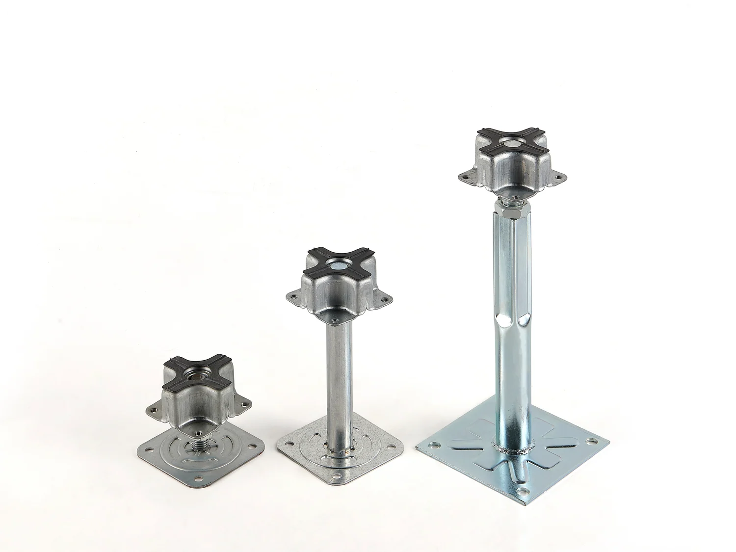 Cruciform corner-lock support